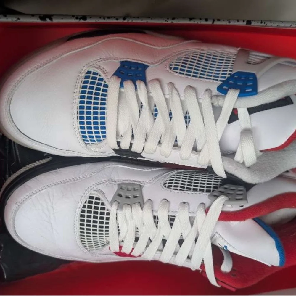 Air Jordan 4 Retro White Blue Red Sneakers